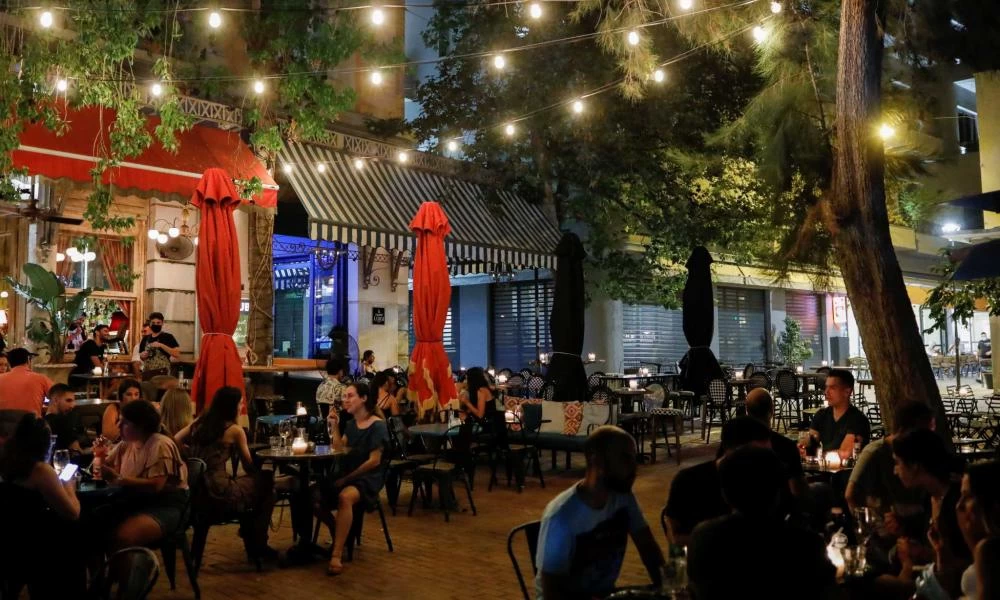 Επιχειρηματίες εστίασης: Αύριο ξεκινάμε και δεν έχουμε λάβει ακόμη το ΦΕΚ